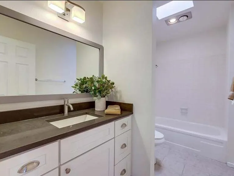 450 W Vermont Ave #2102 — Photo 6