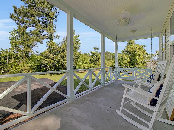 3rd image of 2801 Martha Dr