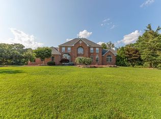 18 Yeger Dr, Allentown, NJ 08501