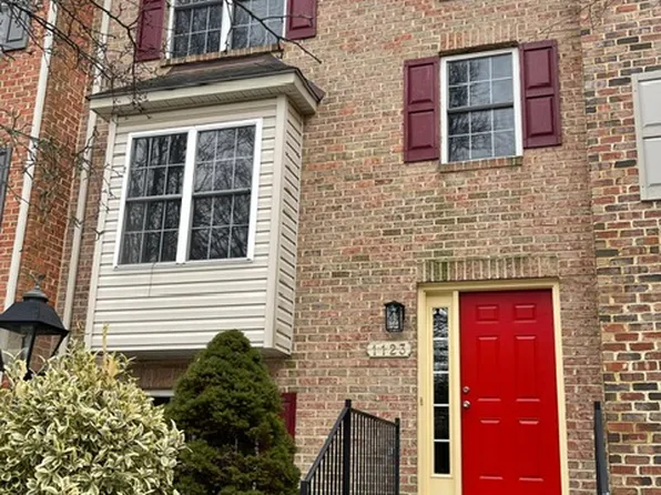 1123 Lindsay Ln, Hagerstown, MD 21742