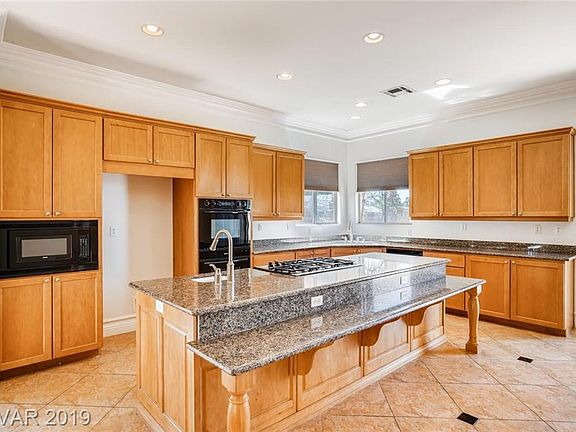 5th image of 947 Via Canale Dr