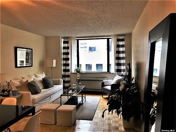 5th image of 30 W 61st St APT 7G