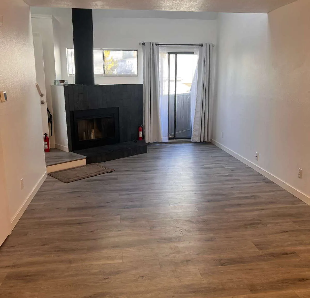 1 bed, 1.0 bath, 720 sqft, $1,300 — Photo 4
