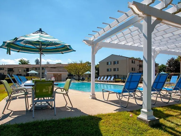Chesterfield Apartment Homes — Photo 12