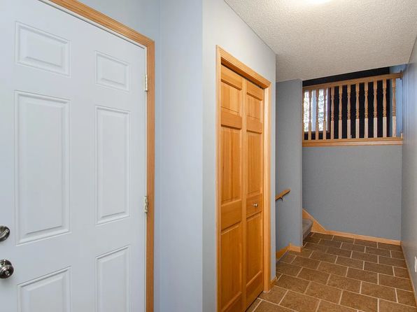 12110 Hummingbird St NW