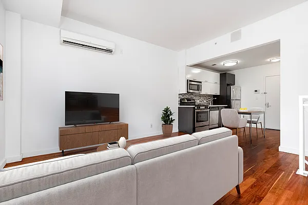 Rented by Platinum Properties | media 21