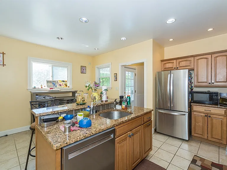 26 Pine St #26 — Photo 6