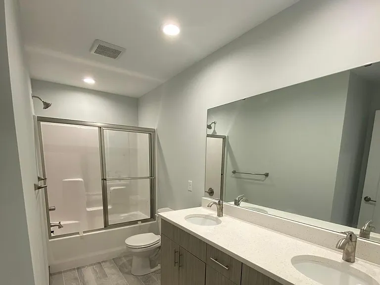 111 White St SW #105 — Photo 12