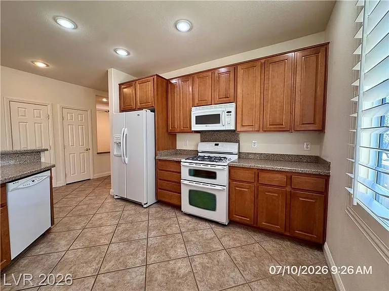 5193 Pensier St — Photo 16