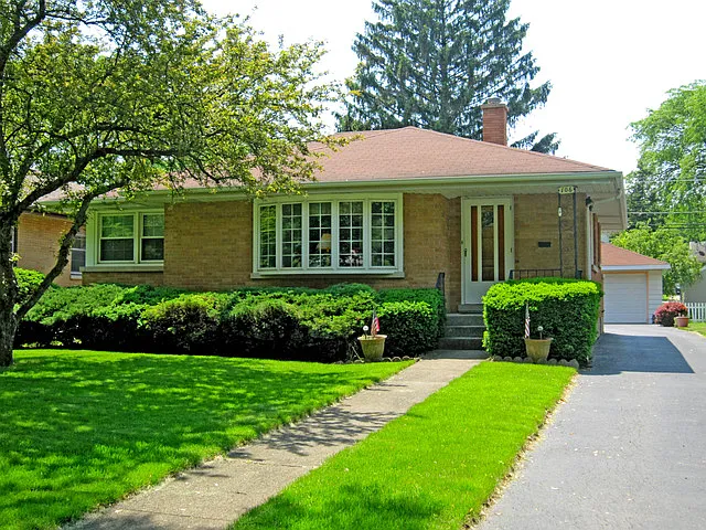 106 N Cornell Ave photo 1