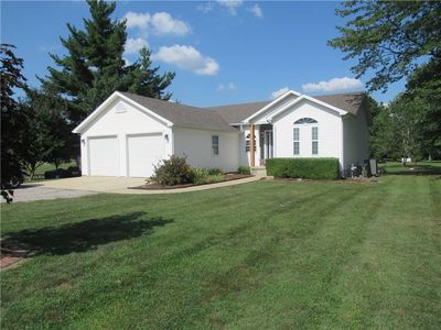 104 NE 9th St, Casey, IL, 62420