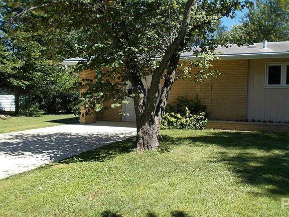 2nd image of 2604 S Cameron Ln