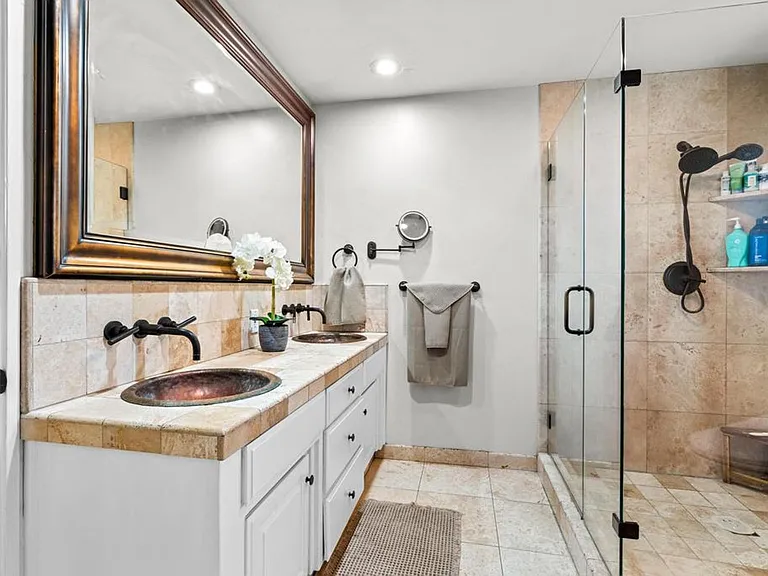 510 Northgate Dr — Photo 28
