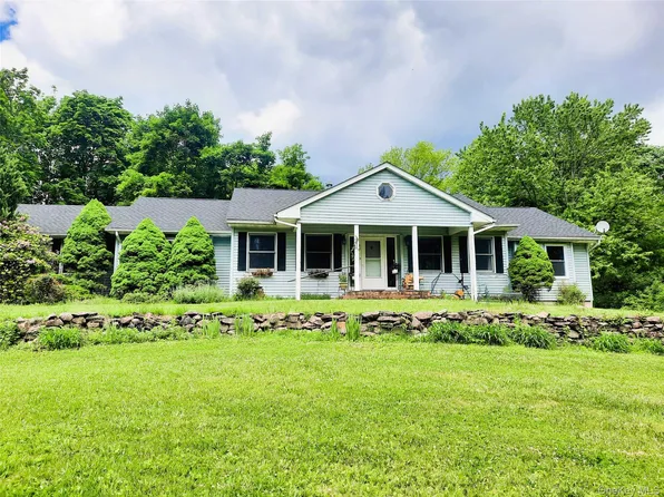 646 County Route 93, Slate Hill, NY 10973
