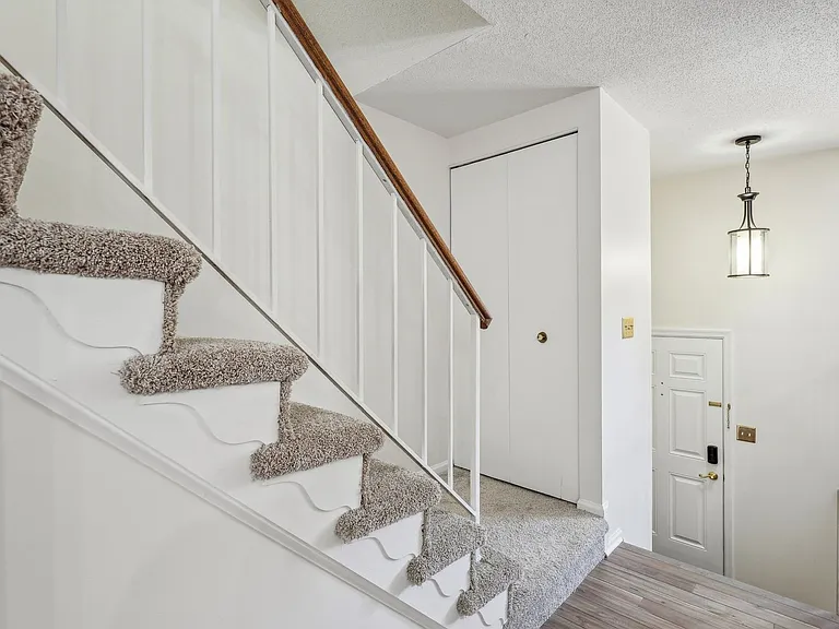 71 Fendall Ave — Photo 2
