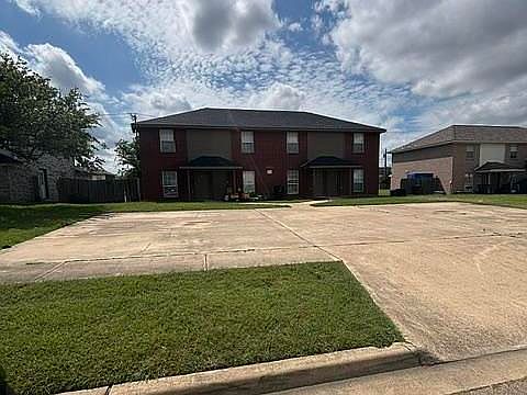 1st image of 4403 Deek Dr APT C