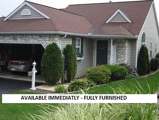 631 Blossom Hill Ln — Photo 1
