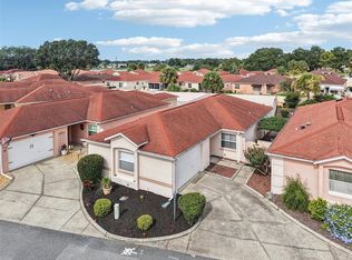 914 Mendoza Blvd, Lady Lake, FL 32159
