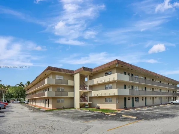 7505 SW 82nd St APT 311, Miami, FL 33143