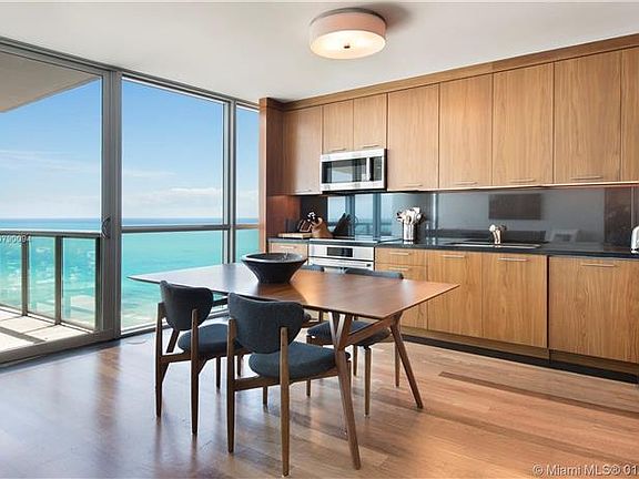 5th image of 101 20th St #3603