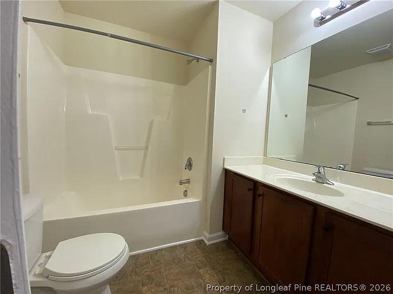233 Palace Green Ln — Photo 14