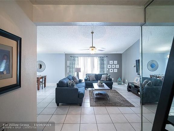 2nd image of 1087 Fernlea Dr