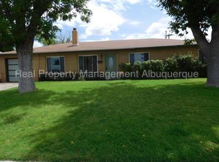 2114 Vermont St NE, Albuquerque, NM 87110