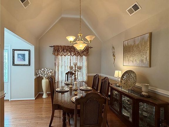5th image of 118 Dunbar Dr