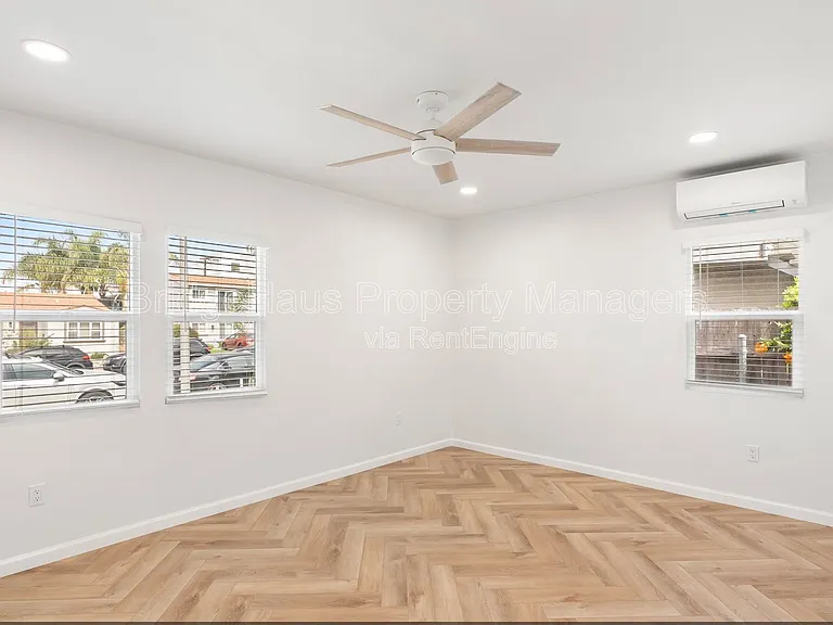 4429 Ohio St — Photo 13