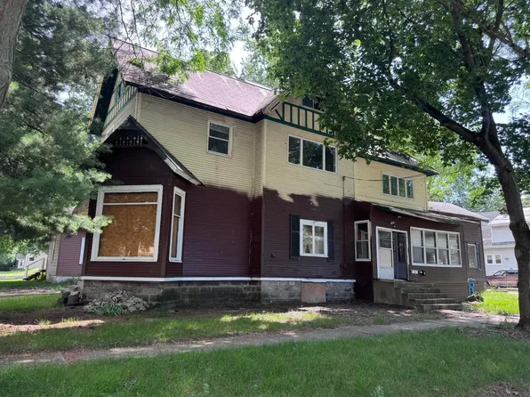 307 Orchard St, Dowagiac, MI 49047