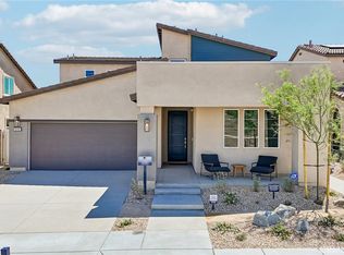 15589 Tomahawk St, Victorville, CA 92394