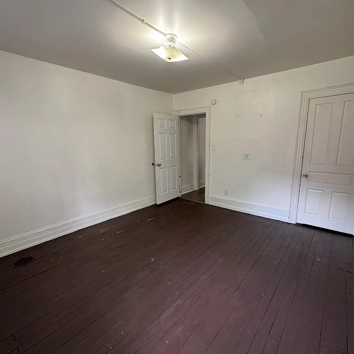 2 bed, 800 sqft, $1,150 — Photo 3