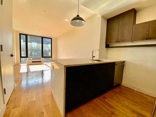 25 E 19th St Floor 7