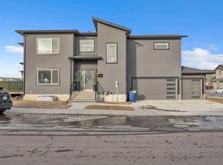 97 E Baysprings Gdns SW, Airdrie, AB T4B 5C6