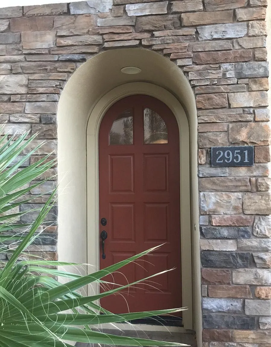 4 bed, 2.5 bath, 2415 sqft, $3,900 — Photo 1