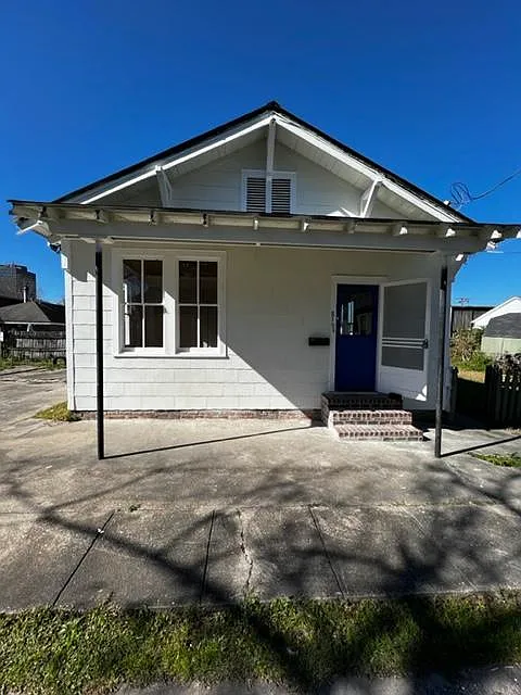 819 Costello Ln