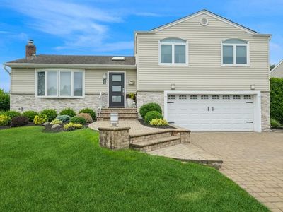 17 Keswick Lane, Plainview, NY, 11803