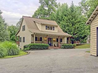 2513 Leisure Ln, Young Harris, GA 30582