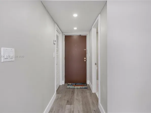 300 NW 42nd Ave APT 409, Miami, FL 33126