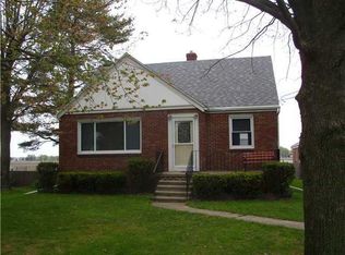 5121 Curtice Rd, Northwood, OH 43619