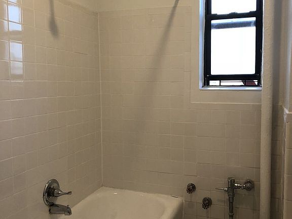 5th image of 3715 81st St APT 5F
