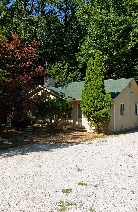 406 Oakland Dr