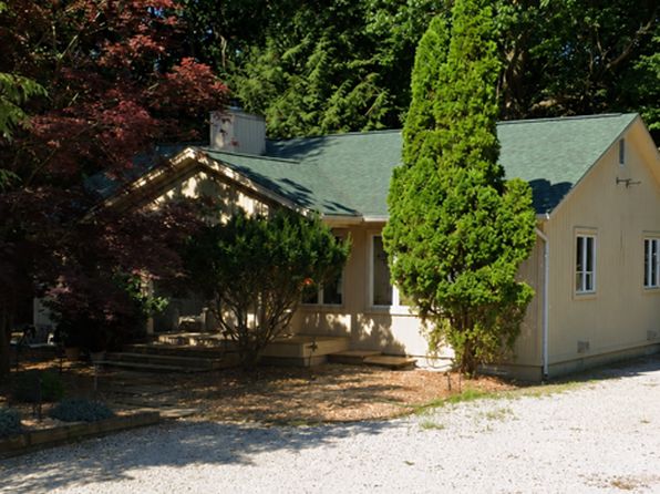 406 Oakland Dr
