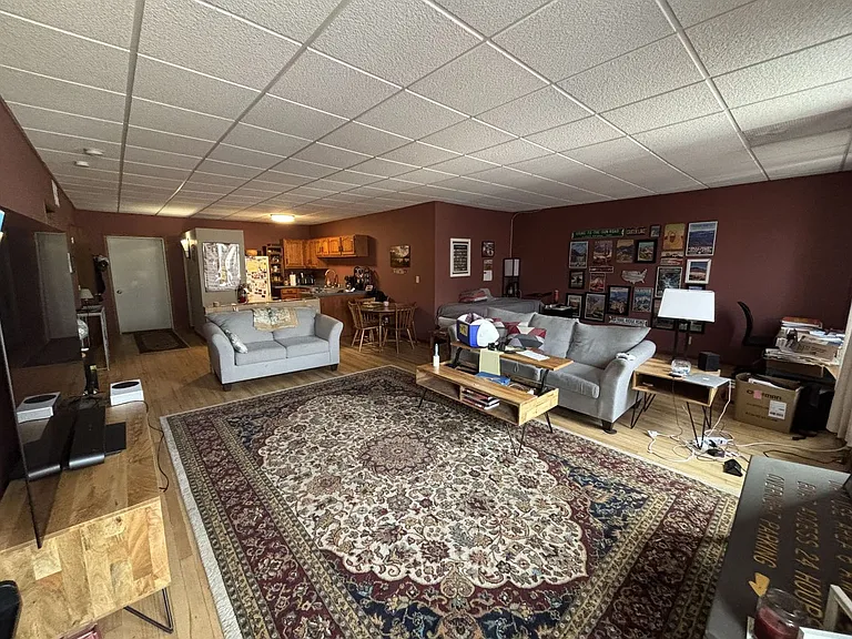 511-513 Main St — Photo 7