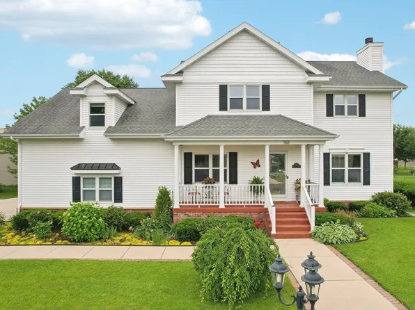 163 Chestnut St, Sauk City, WI 53583