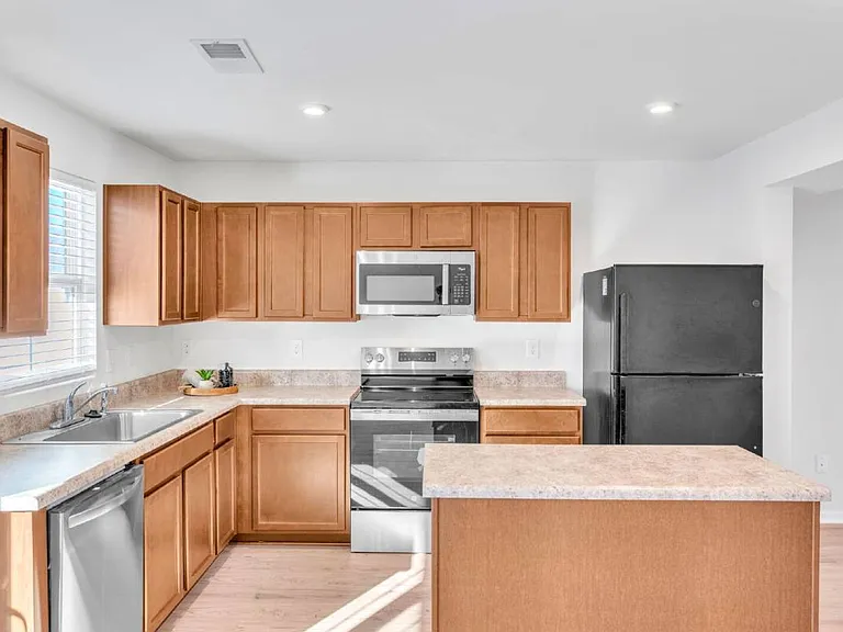 31 Tidworth Dr — Photo 10