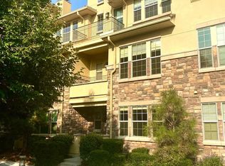 7877 Vallagio Ln, Englewood, CO 80112