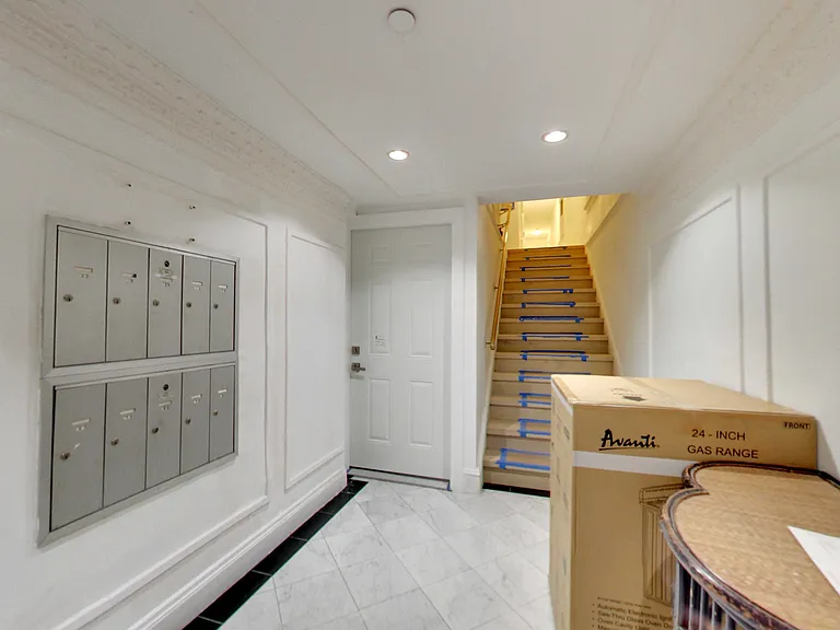 1050 Pine St #4 — Photo 22