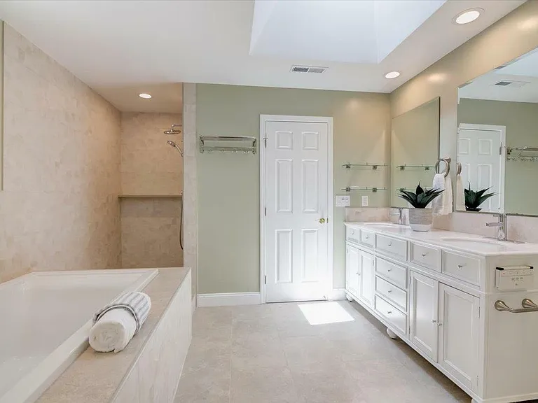 1239 Talbryn Dr — Photo 45