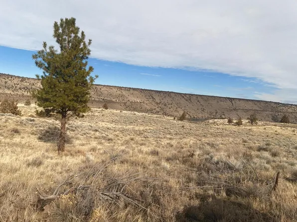 8 SW Lakeview Dr #800, Culver, OR 97734